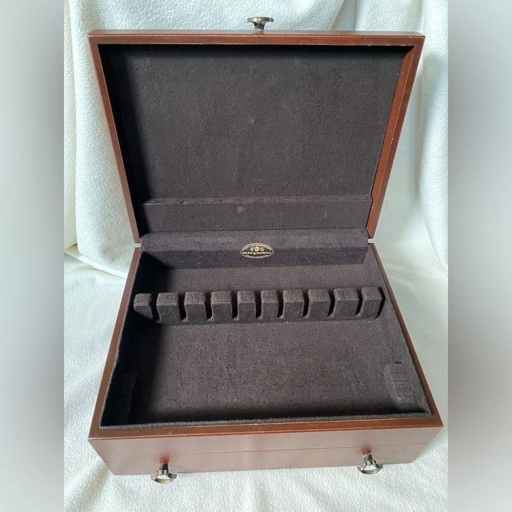 Vintage REED & BARTON Silver Flatware Chest w/ 1 drawer- Tarnish Preventing